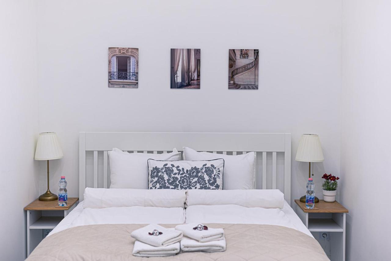 Joy Apartments On Kiraly Street Budapest Exterior photo